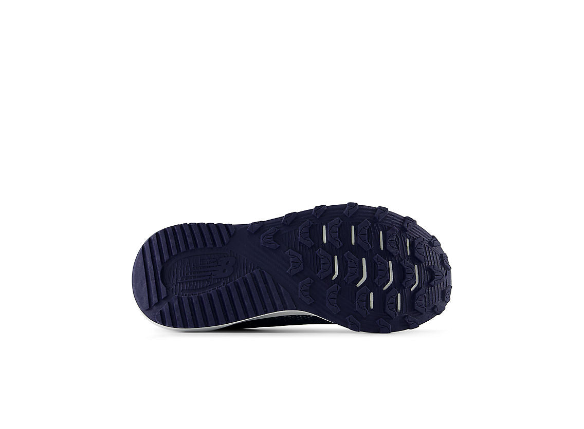 Youth FuelCell v7 Turf-Trainer
