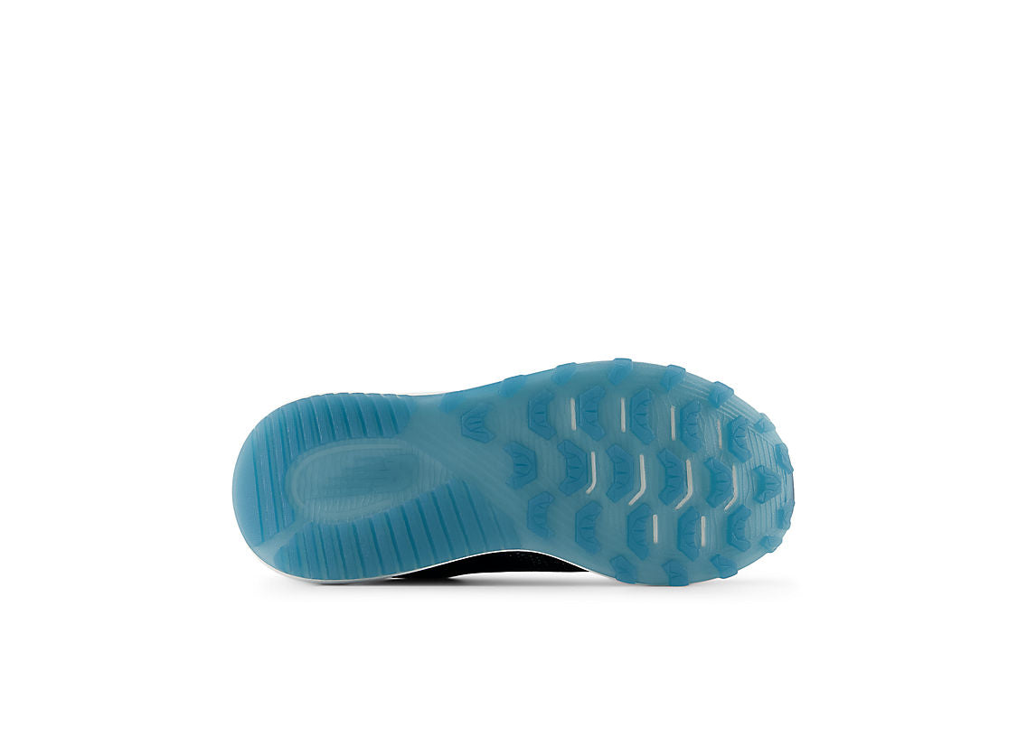 Youth FuelCell v7 Turf-Trainer